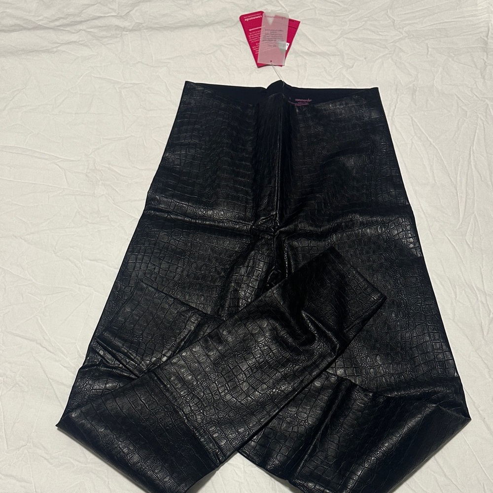 Commando Black Croc-Embossed Leggings